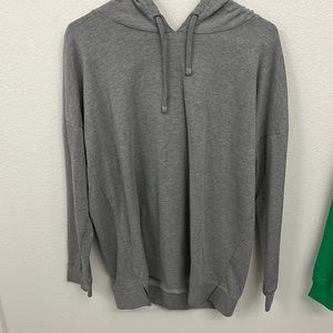 grey sweatshirt
